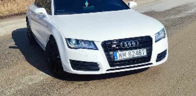 Audi A7 widok z przodu po wymianie części - zderzak, lampy, maska