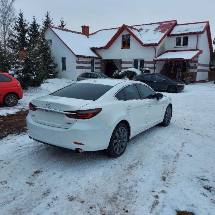 Mazda 6 po naprawie - tył